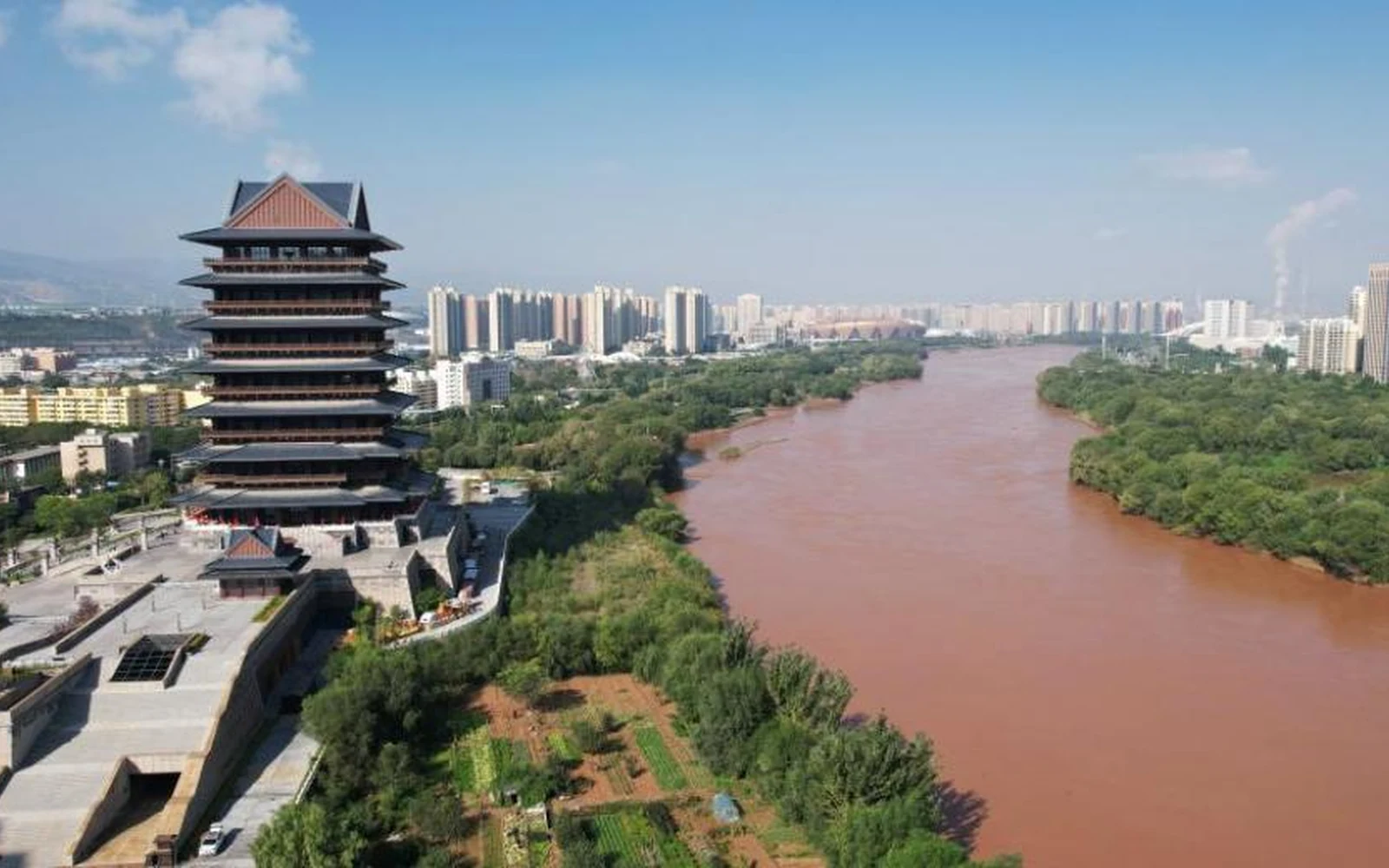 Depart Lanzhou on the 10-Day Qinghai & Gansu Silk Road Private Tour Depart Lanzhou on the 10-Day Qinghai & Gansu Silk Road Private Tour
