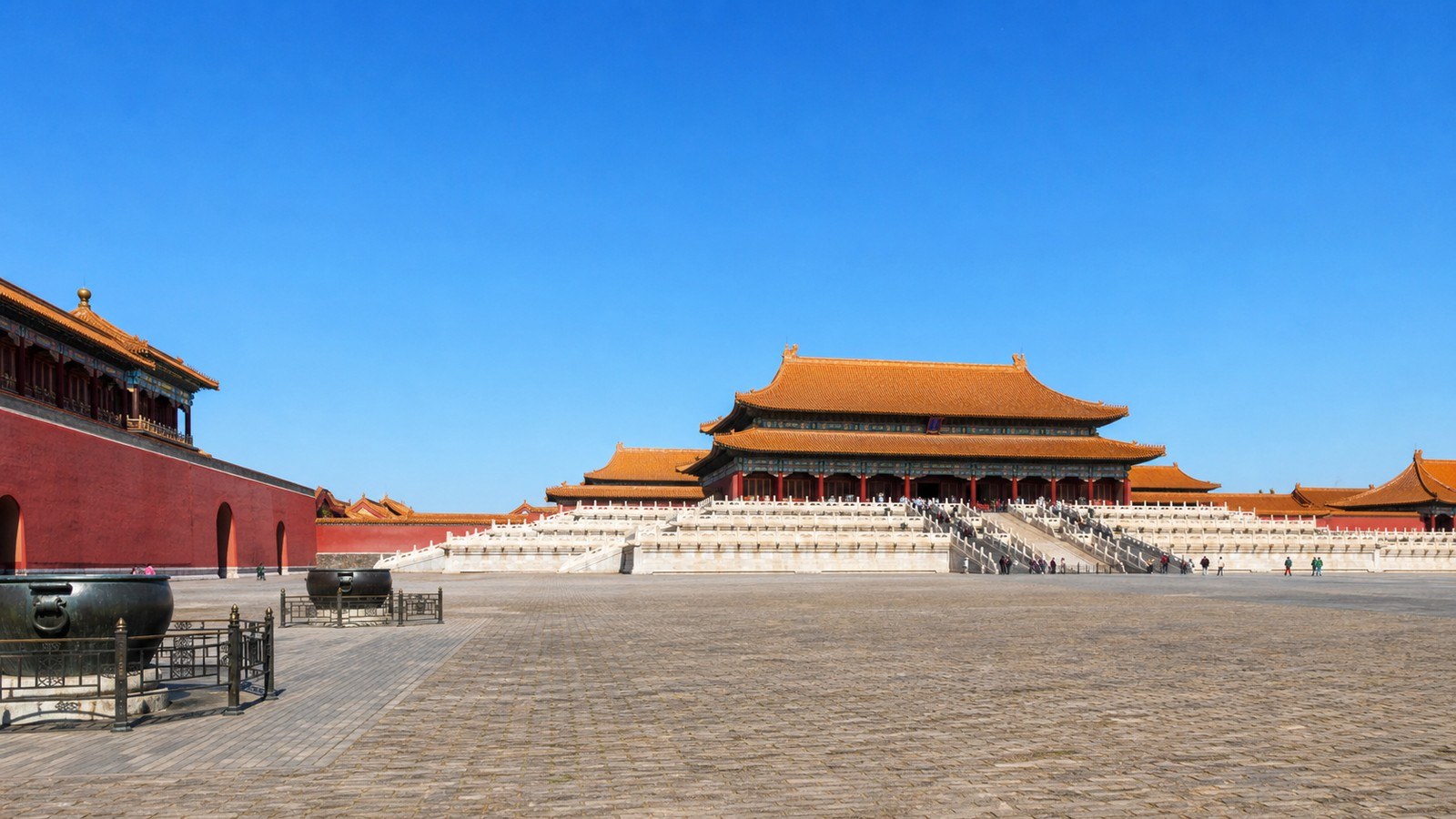 Forbidden City courtyard in Beijing; Beijing City Tour, Day 9 of 11-Day China Scenic & Cultural Tour in Group (Shanghai Zhangjiajie Xi'an Beijing)