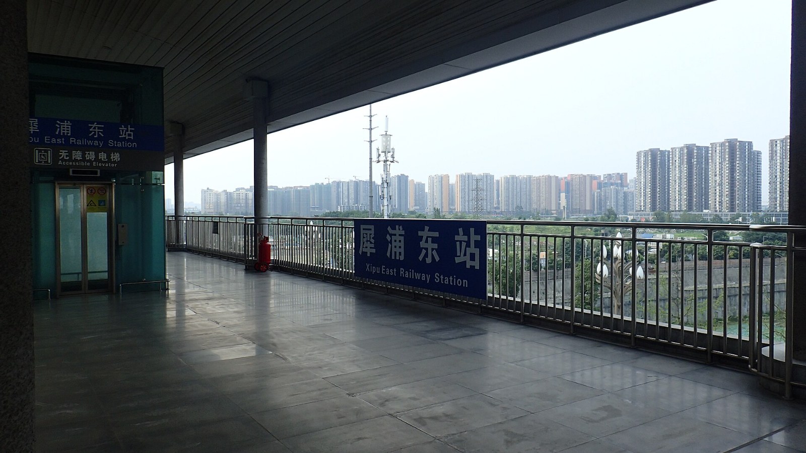 Chengdu to Guilin by High Speed Train, Day 3 of 13-Day China Group Tour from Chengdu with Classic China Exploration