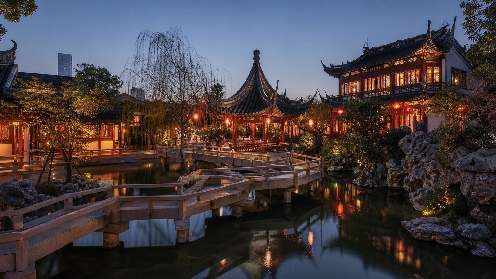 Yu Garden in Shanghai at lantern-lit evening; Shanghai City Tour, Day 7 of 13-Day China Group Tour from Chengdu with Classic China Exploration