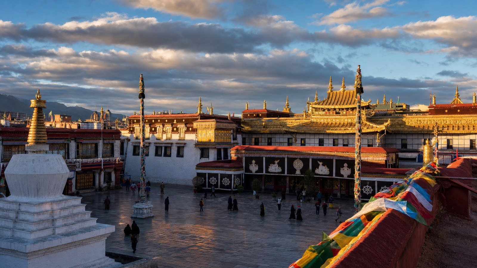 Lhasa City Sightseeing — 5-Day Lhasa & Ganden Monastery Group Tour Lhasa City Sightseeing — 5-Day Lhasa & Ganden Monastery Group Tour