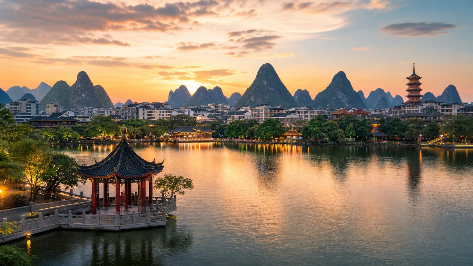 Xian to Guilin by Flight, Day 6 of 13-Day Relaxing China Tour with Yangtze Cruise in Small Group