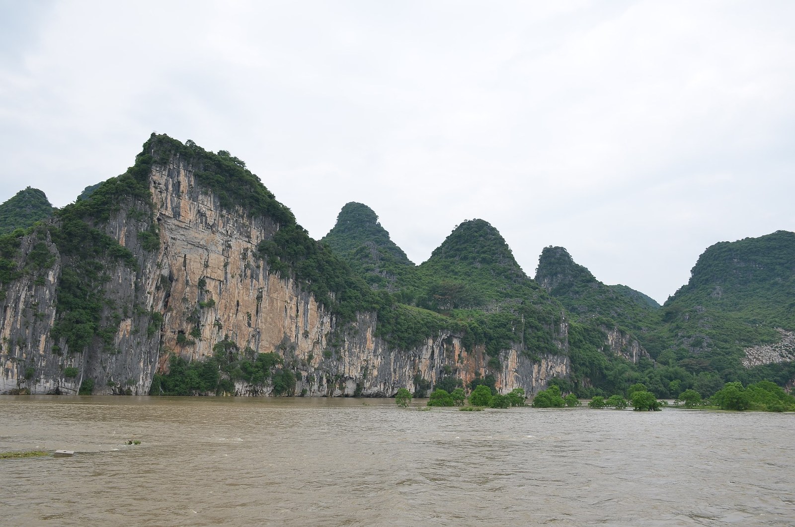 Guilin to Yangshuo Tour, Day 7 of 13-Day Relaxing China Tour with Yangtze Cruise in Small Group