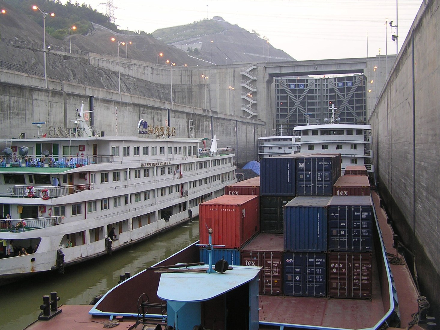 Yangtze River Cruise to Yichang, Day 8 of 13-Day Shanghai Guilin Yangtze Xi'an Beijing Small Group Tour