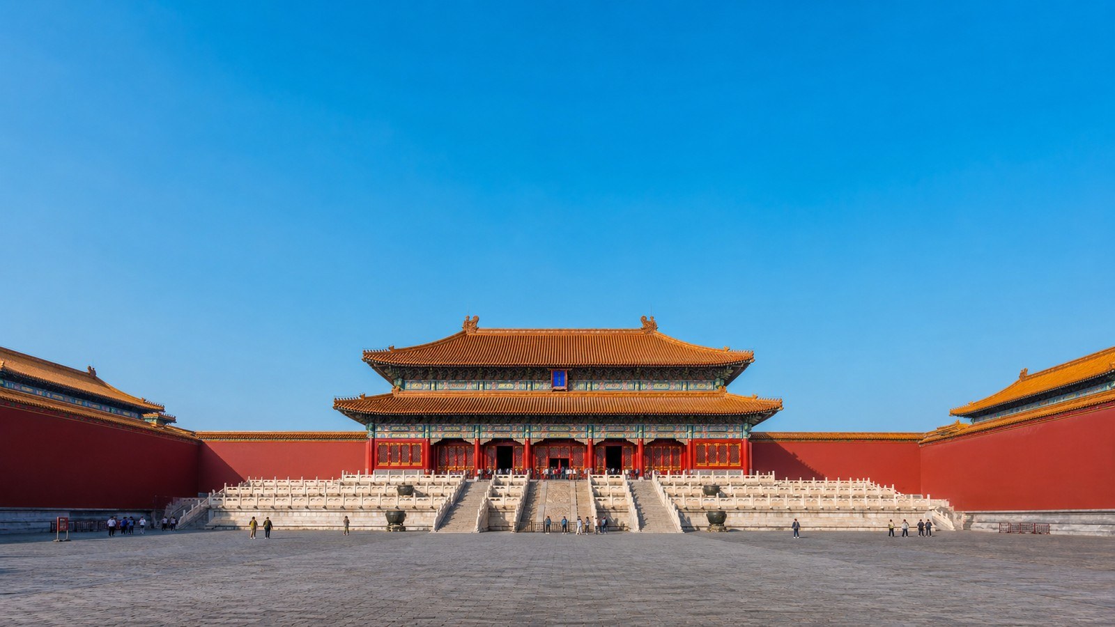 Forbidden City courtyard in Beijing; Beijing City Tour, Day 11 of 13-Day Shanghai Guilin Yangtze Xi'an Beijing Small Group Tour