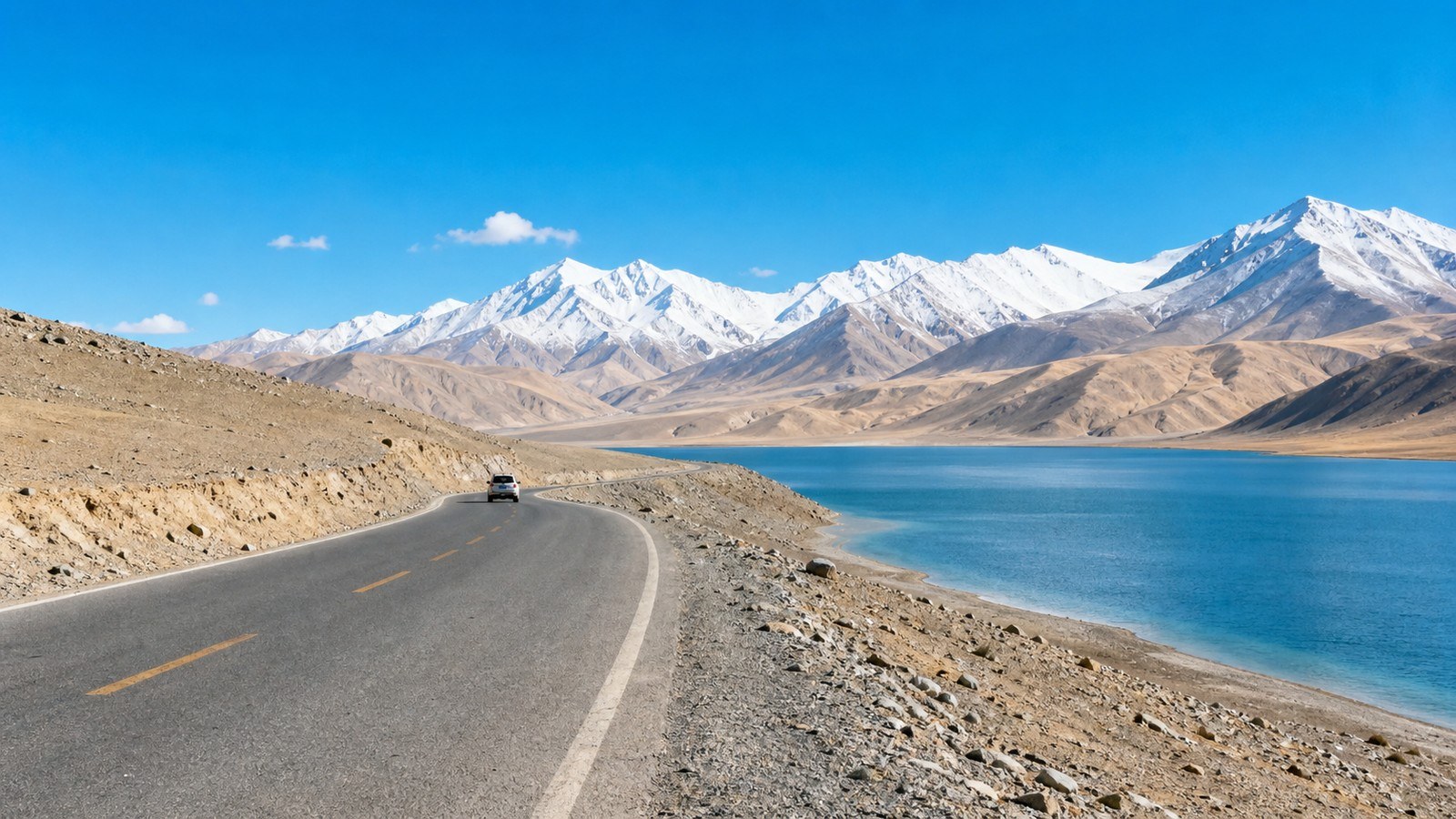 Karakul Lake and Tashkurgan via the Karakoram Highway, Day 2 of 7-Day Xinjiang Group Tour from Kashgar to Urumqi