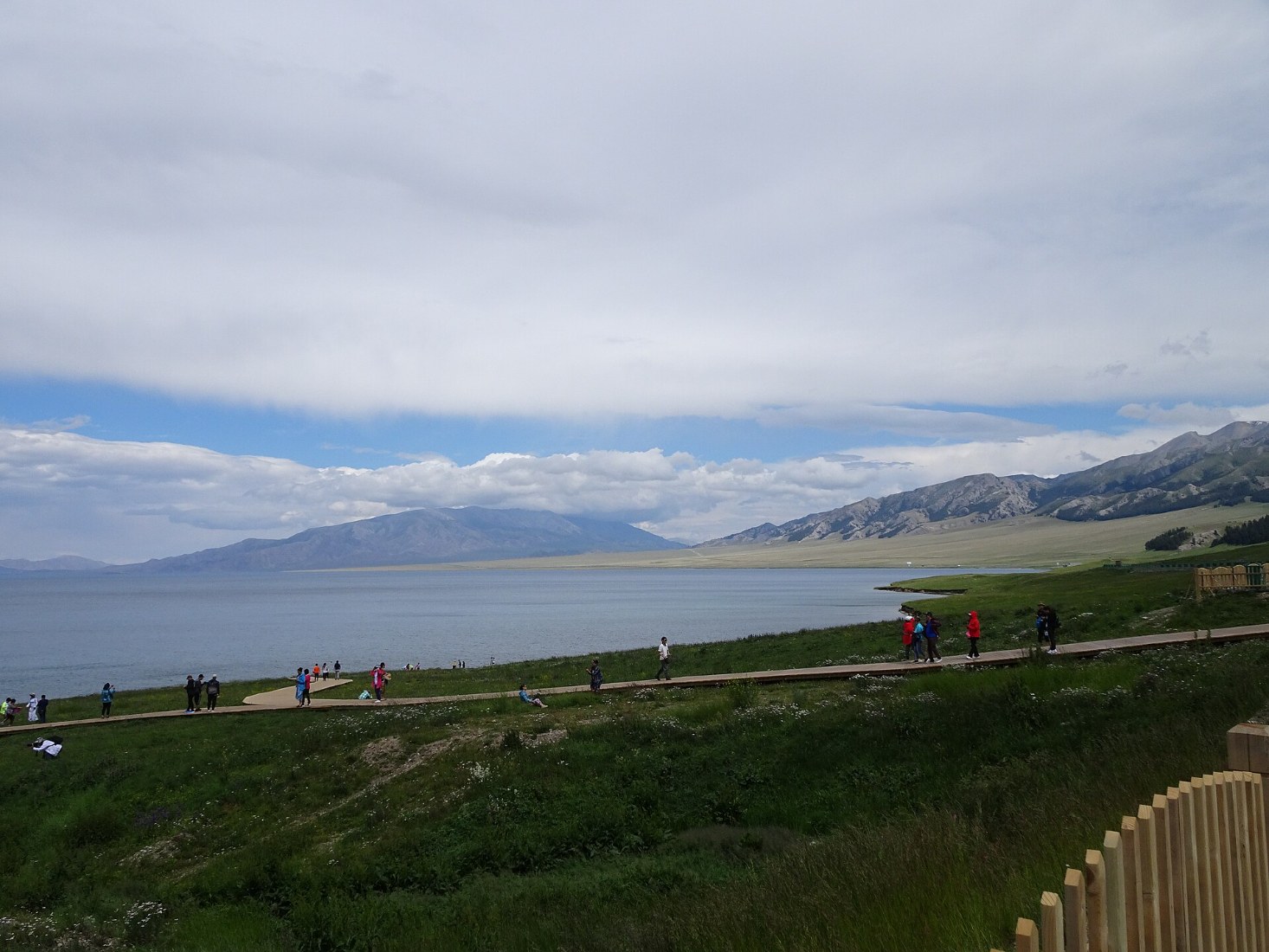 Kuitun to Yining via Sayram Lake, Day 7 of 8-Day Northern Xinjiang Group Tour: Kanas Lakes, Hemu Villages & Sayram Lake