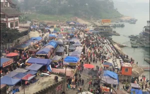 1-Day Ciqikou Ancient Town Folk Craft & Jialing River Tour