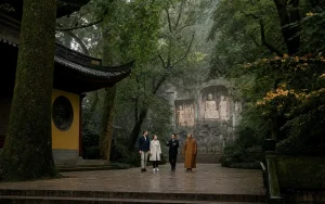 1-Day Hangzhou Lingyin Temple Zen, Vegetarian Food & Incense Tour