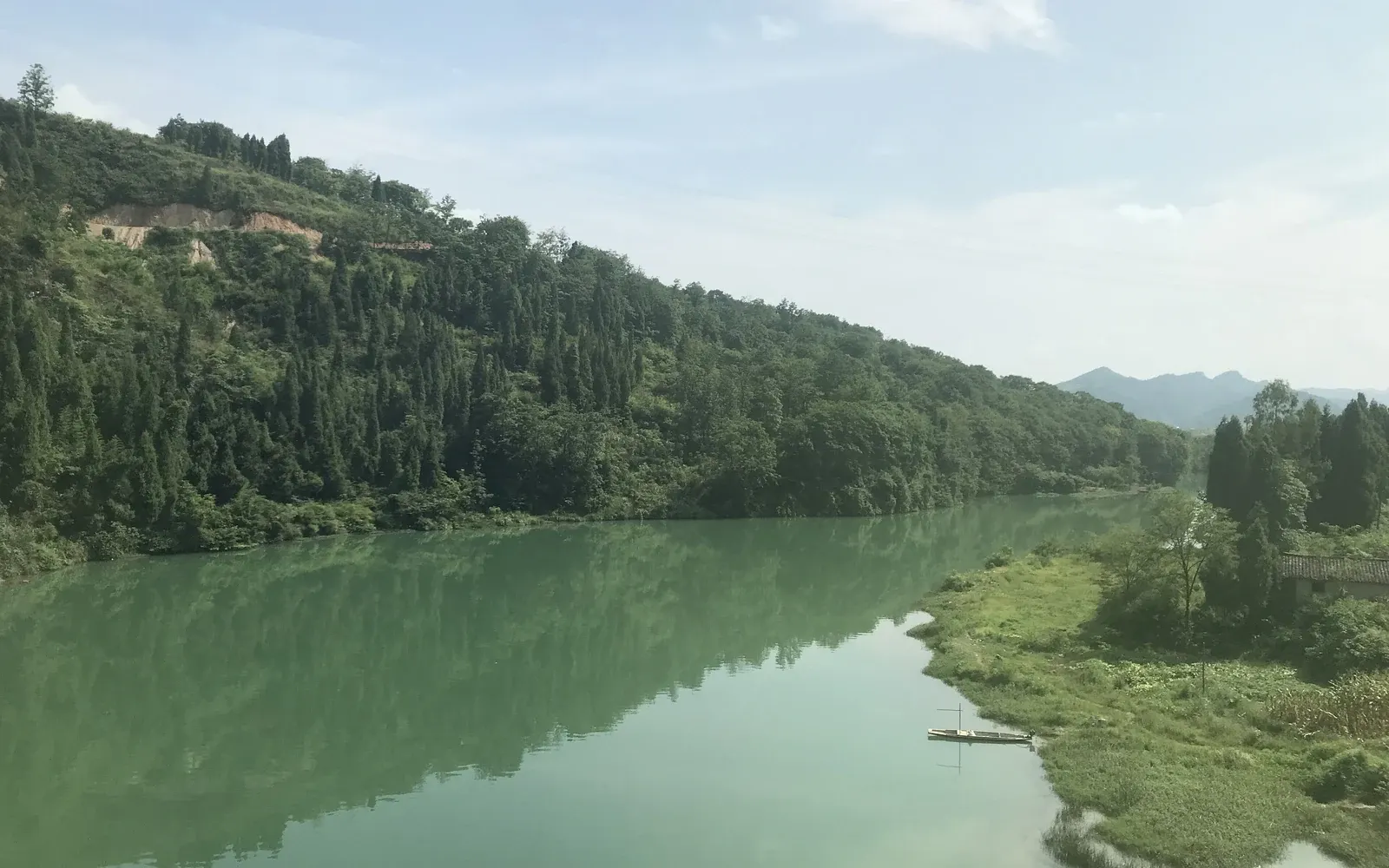 Chiyou Jiuli City and Wujiang River Cruise on the 6-Day Chongqing Tour