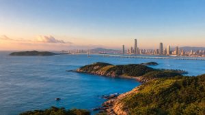 12-Day Liaoning Tour: Dalian, Dandong, Benxi, Panjin, Jinzhou & Shenyang