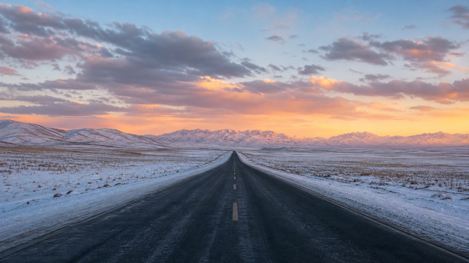 Winter highway returning from Sayram Lake to Urumqi
