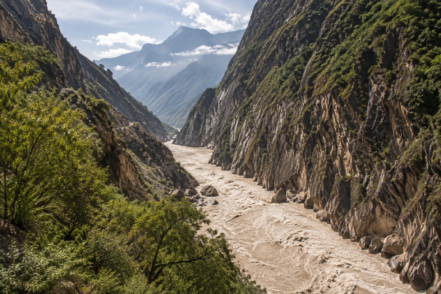 The Jinsha River in Tiger Leaping Gorge