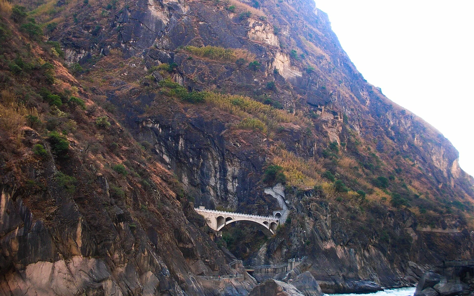 Bridge in Tiger Leaping Gorge