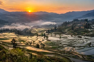 2-Day Yuanyang Sunrise & Village Tour