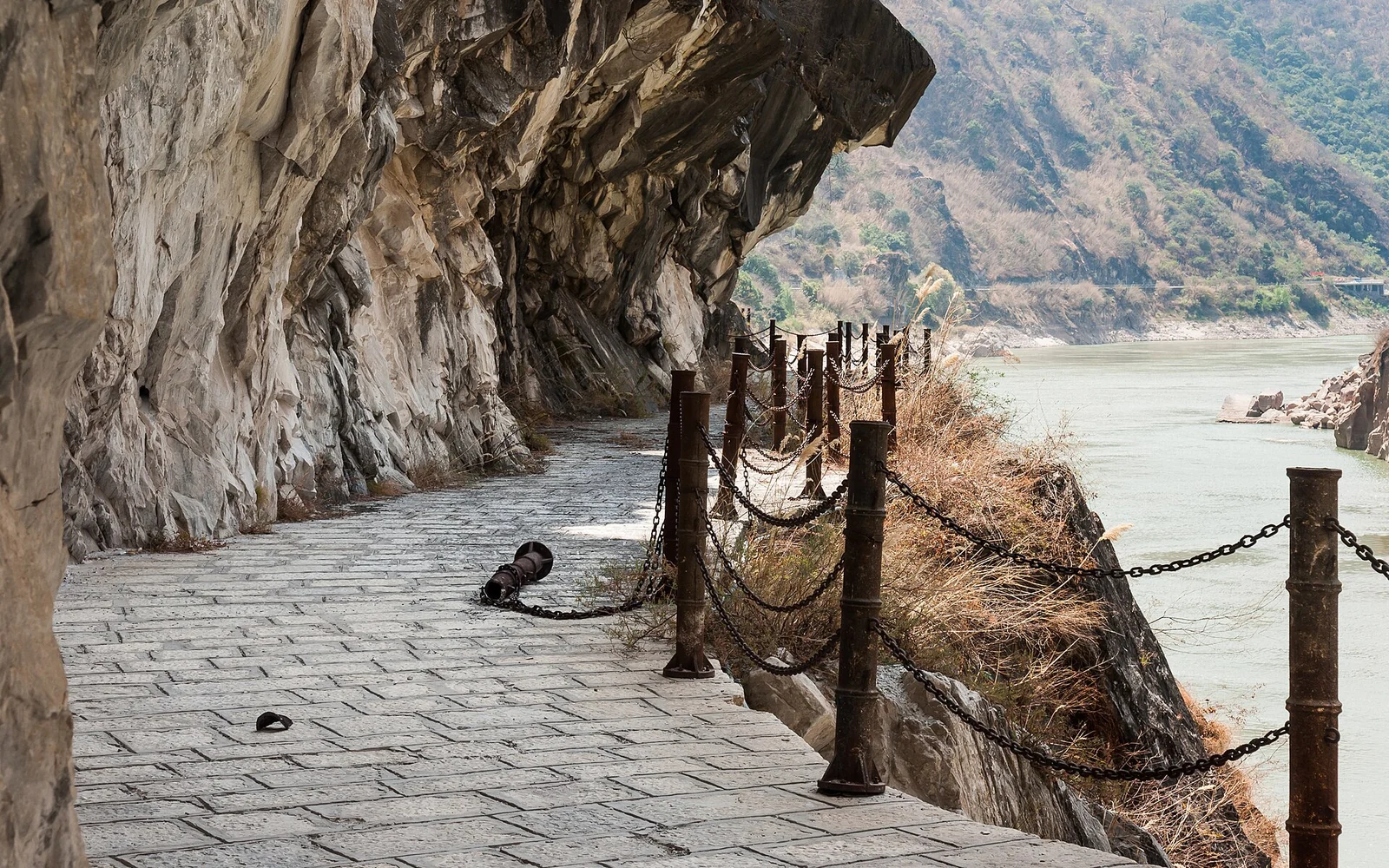 Tiger Leaping Gorge and the Jinsha River