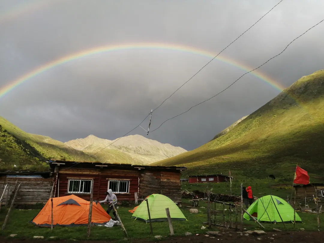 Mountain camp on the Southern Shaluli trek